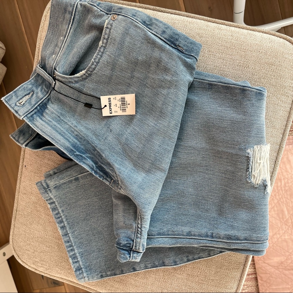 Distressed Denim Mom Jean